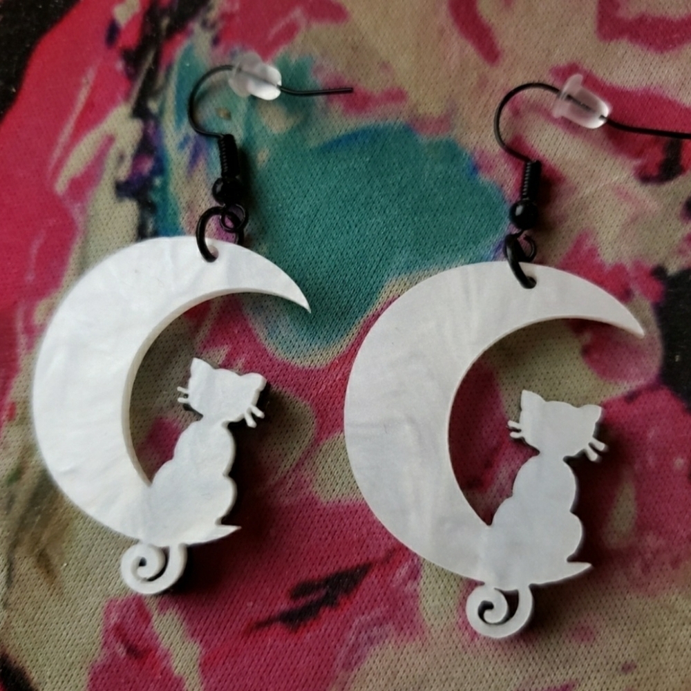 Handmade Lightweight Plastic Black Cat Moon Earrings - Picture 3 of 3